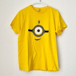 Despicable Me Minion One Eye Yellow Graphic T-Shirt Top Size Medium